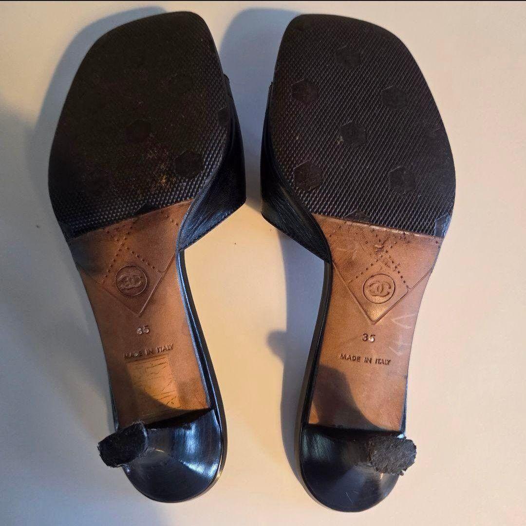 シャネル　 ブラック　レザーサンダル 中ヒール　リボン付き　22.5㎝