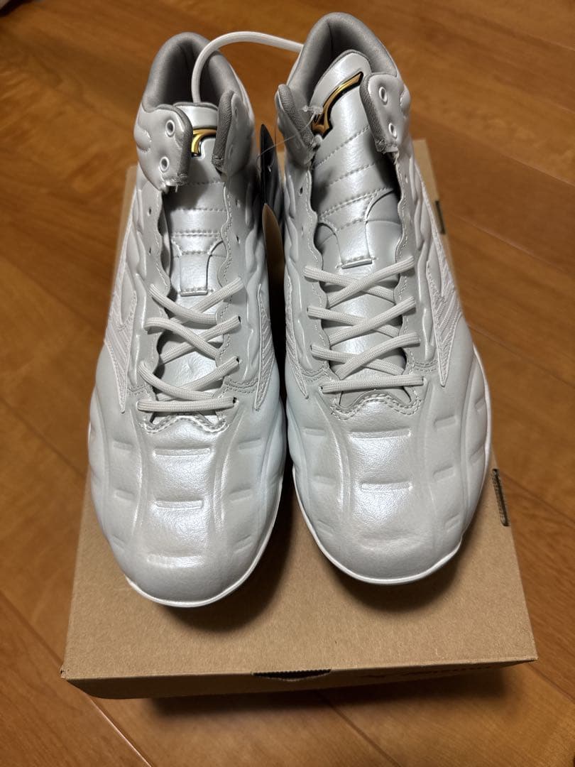 【新品未使用】Mizuno スピードレボプロ MID 27.0 cm ホワイト