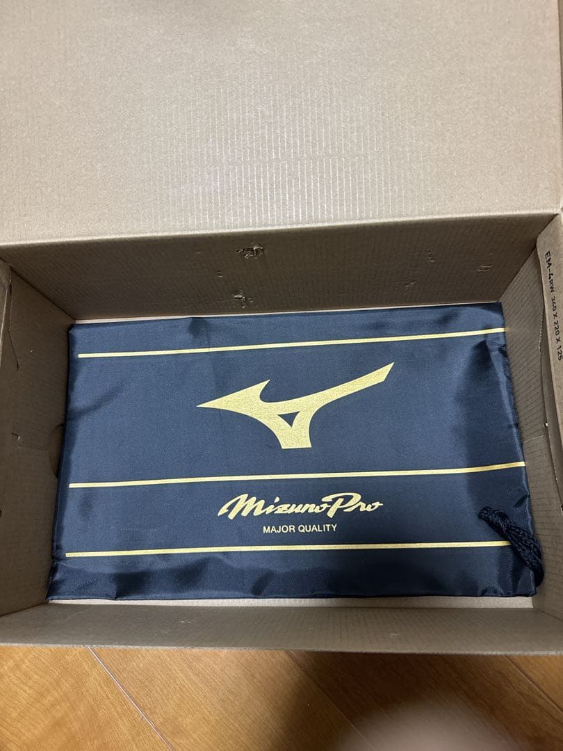 【新品未使用】Mizuno スピードレボプロ MID 27.0 cm ホワイト