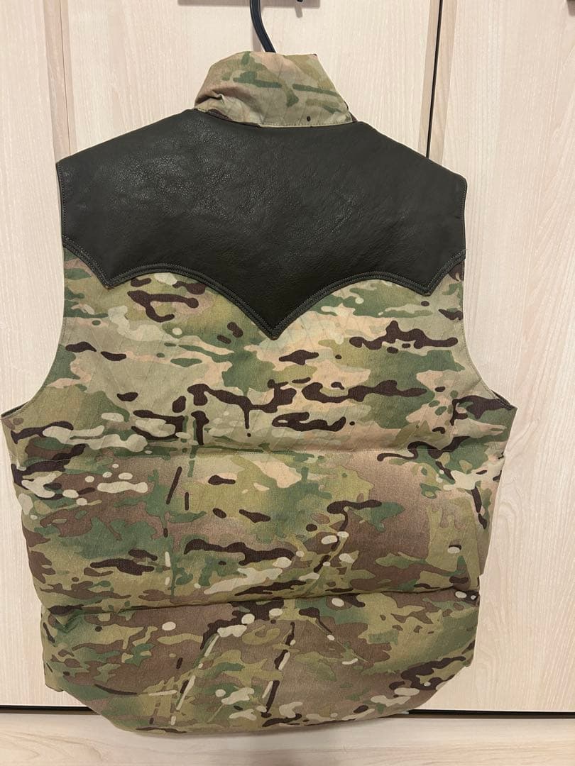 ロッキーマウンテンフェザー× BEAMS / 別注 ダウンベスト