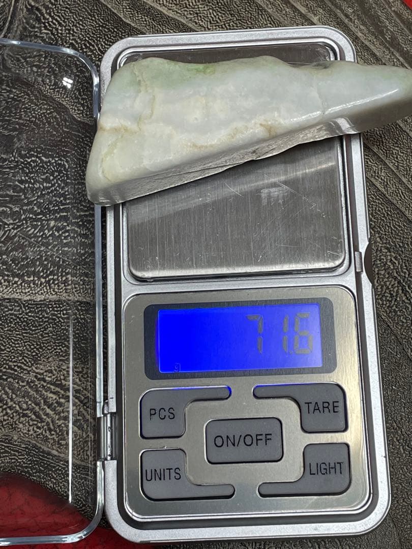 国産　糸魚川翡翠 翡翠 71.6ｇ 原石 ヒスイ ひすい 糸魚川翡翠