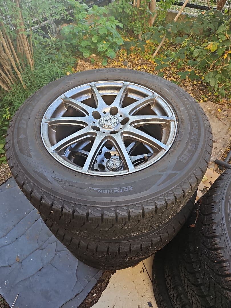 ア*ラ様 17インチ スタッドレスタイヤ ホイールセット　４本