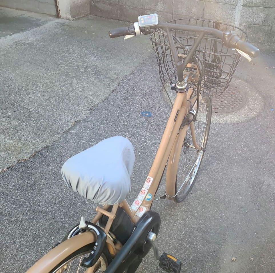 電動アシスト自転車 ベージュ 前カゴ付き