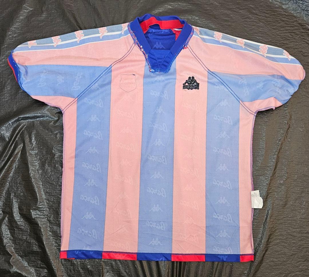 サッカー　希少　ユニフォーム　加入初年度　バルセロナ　フィーゴ