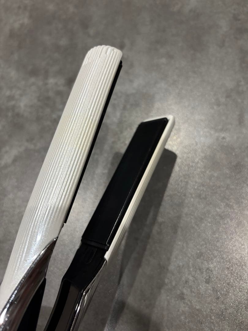 【⭐️箱なし¥500割引】MTG リファ　ReFa ストレートヘアアイロン②