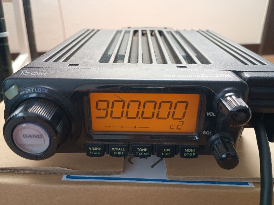 ICOM トランシーバー IC-208