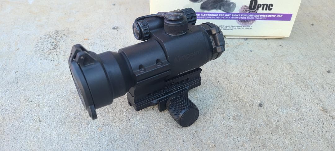 実物　Aimpoint PRO