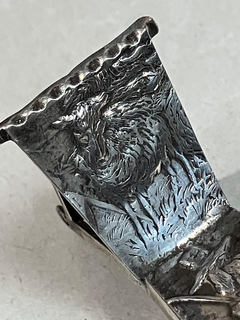 ヴィンテージ 刻印 レリーフ 剣 羊 ミニチュア シルバー 手押し車 荷車