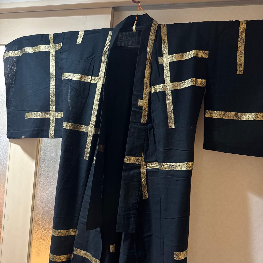 誉田屋源兵衛　破れ格子