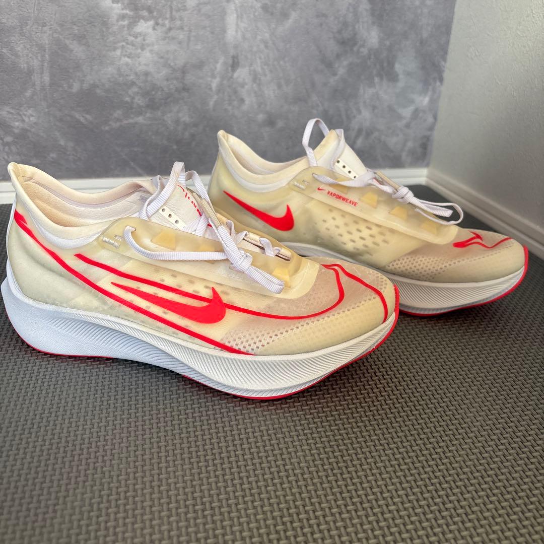 【新品未使用】NIKE ZOOM FLY 3(24.5センチ)