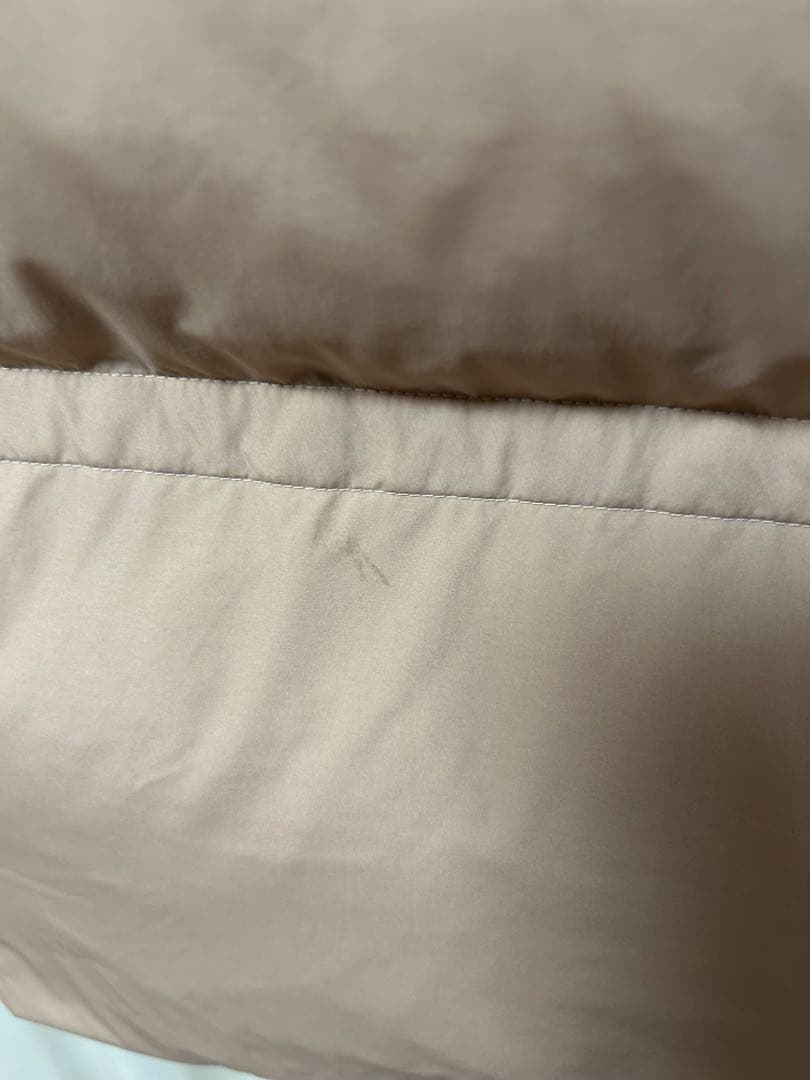 Marmot x Beams ベージュ ダウンベスト　カニエ