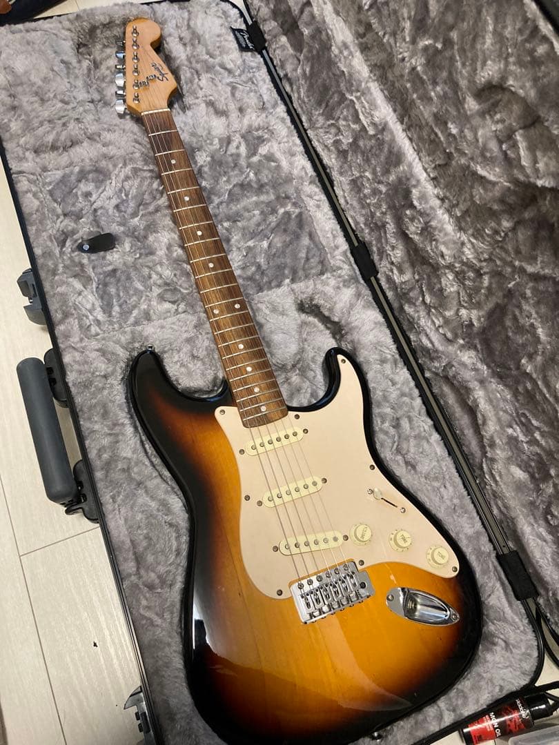 Fender squire ストラトキャスター