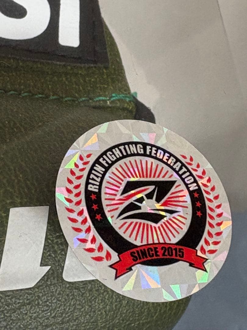 オープンフィンガーグローブ　rizin モデル　isami