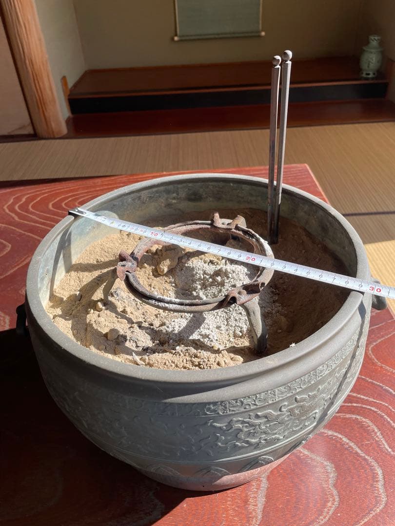 美品　骨董品　100年前　鉄製 火鉢 2個セット　直径30センチ