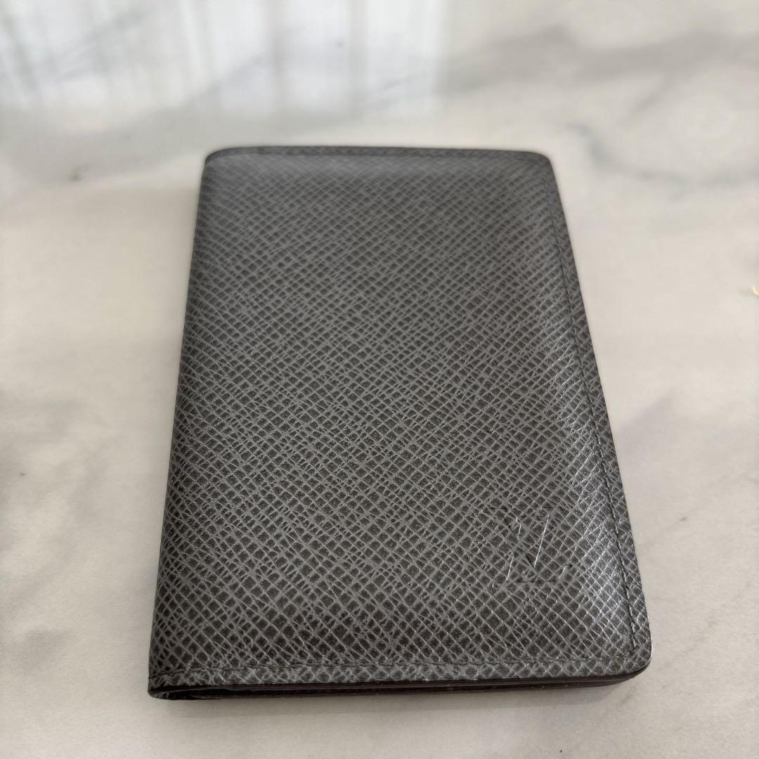 LOUIS VUITTON グレー 名刺入れ