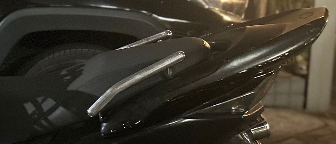 シグナス ブラックDCR製リアフェンダー