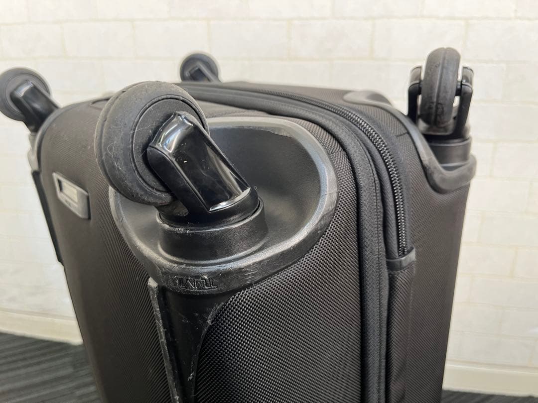 ■正規品■トゥミ ALPHA2 22060D2 キャリーケース TSA 黒