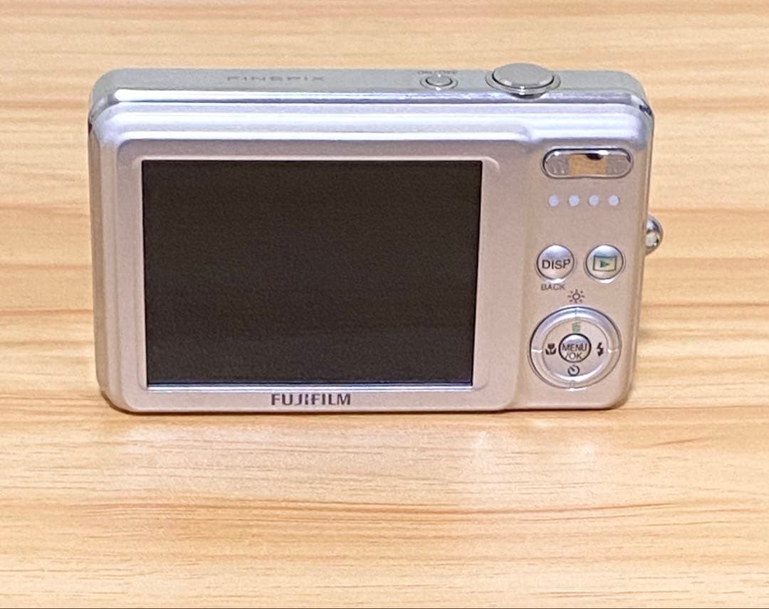 デジタルカメラ FUJIFILM Finepix J27