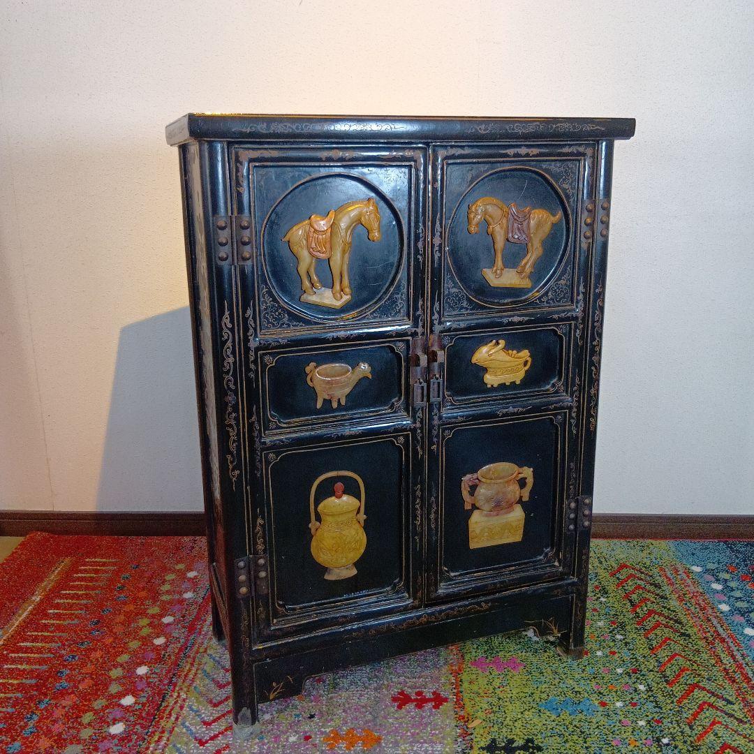 時代物　中国家具　玉入漆金彩キャビネット　アジアン家具