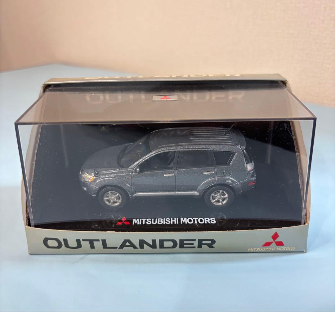 ミニカー　三菱　車種：OUTLANDER　グレー①　＃⑬