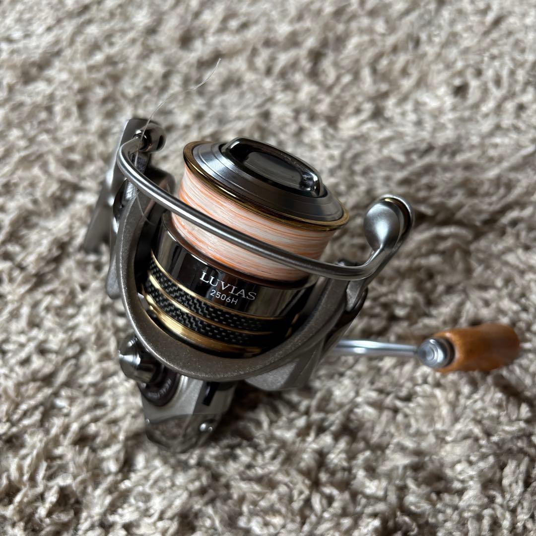 DAIWA LUVIAS 2506H スピニングリール