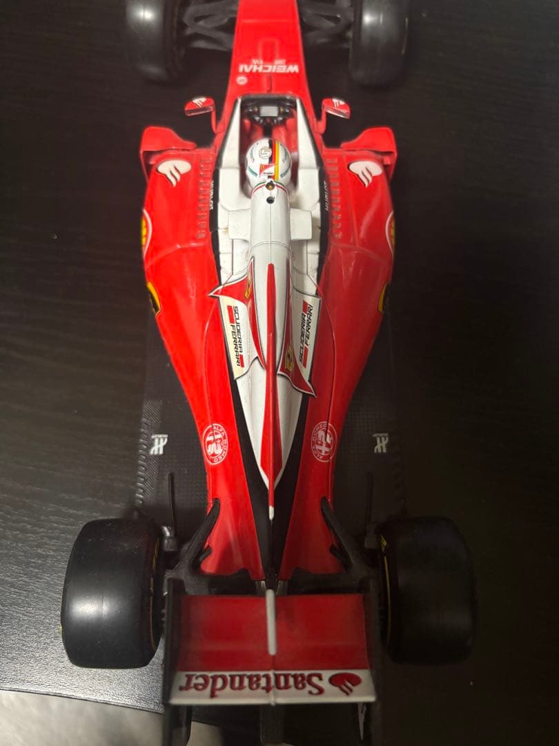 Ferrari F1 2017 1/18スケールモデル　Bburago