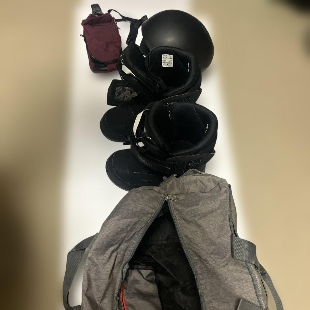 スノーボード　靴、ヘルメット、手袋　セット