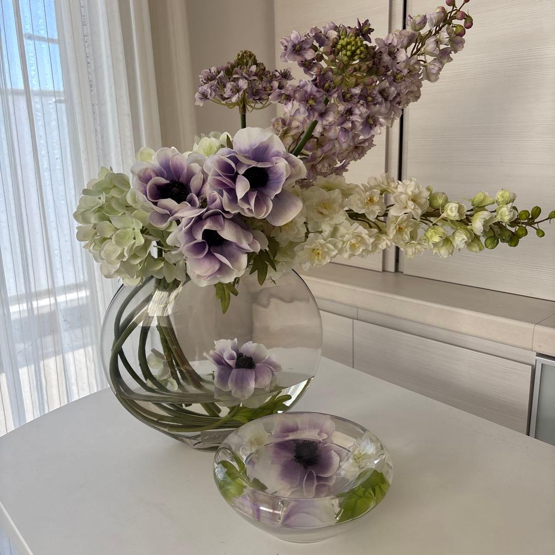 エミリオロバ　フラワーアレンジメント