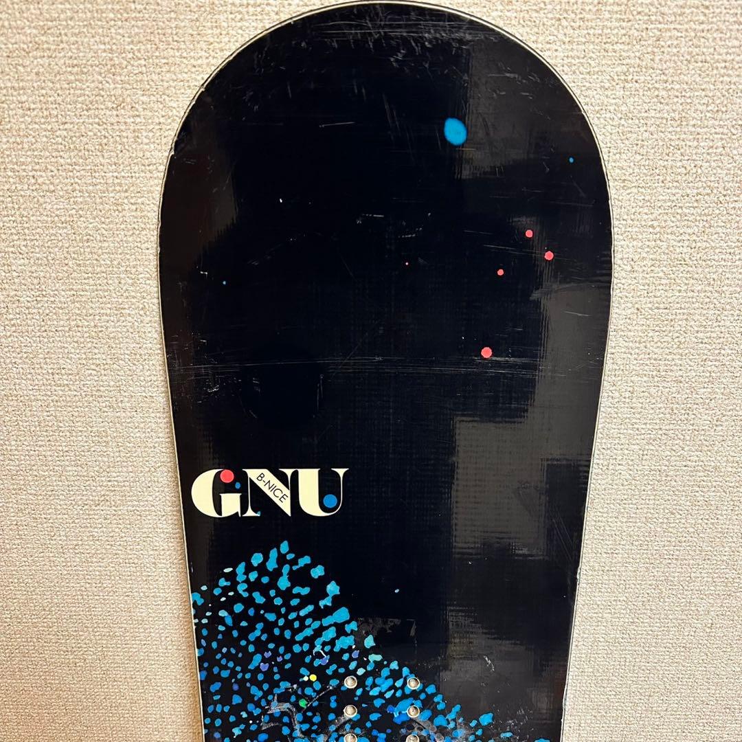 GNU✨B-NICE✨レディース✨139センチ✨初心者✨簡単✨スノボー✨グラトリ