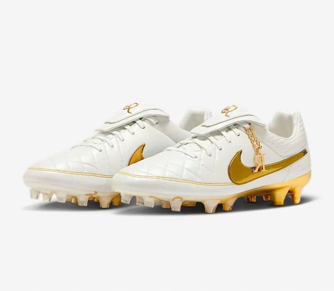 Ronaldinho × Nike Tiempo Legend FG Touch