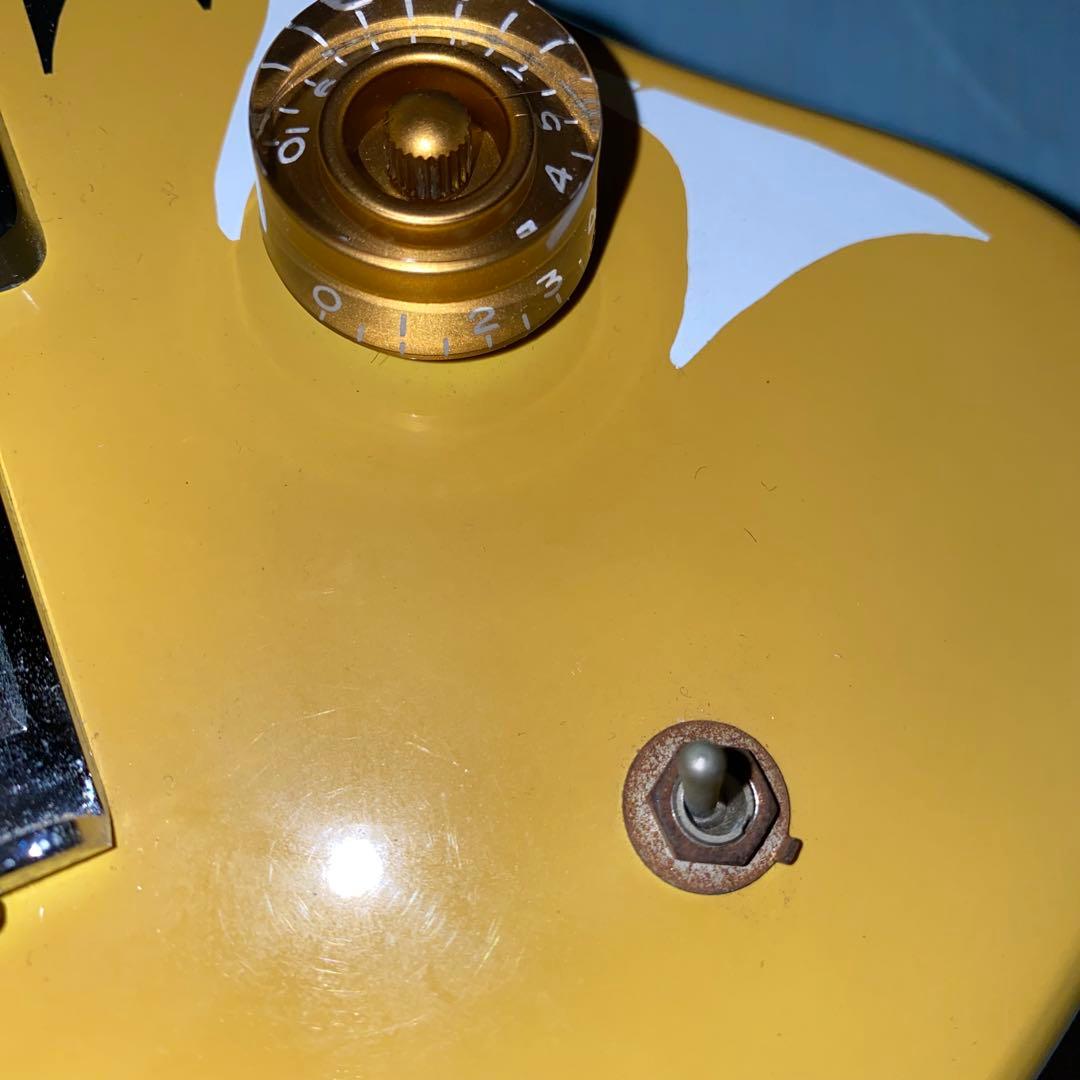 フェルナンデスZo3ミニエレキギター イエロー アンプ内蔵