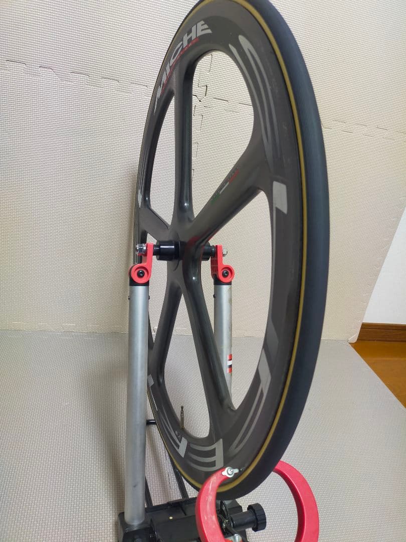 MICHE バトンホイール SUPERTYPE Pista フロントホイール