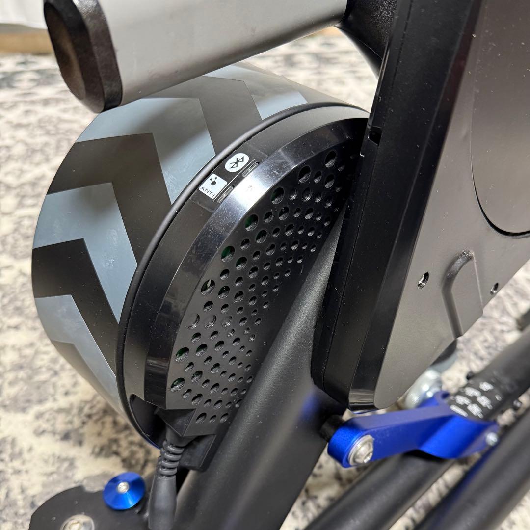 Wahoo KICKR v5 スマートトレーナー　Zwift対応