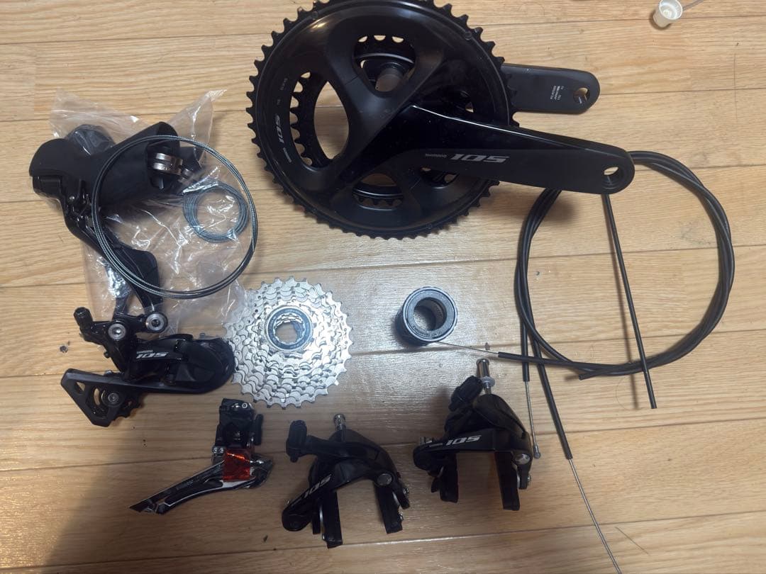 105 R7000 未使用　リムブレーキ用　スプロケ無し