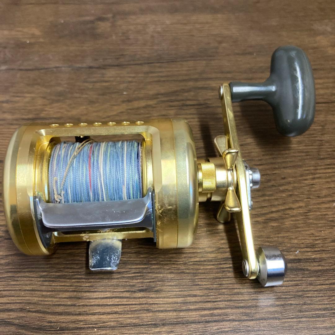 リール Daiwa 300SF