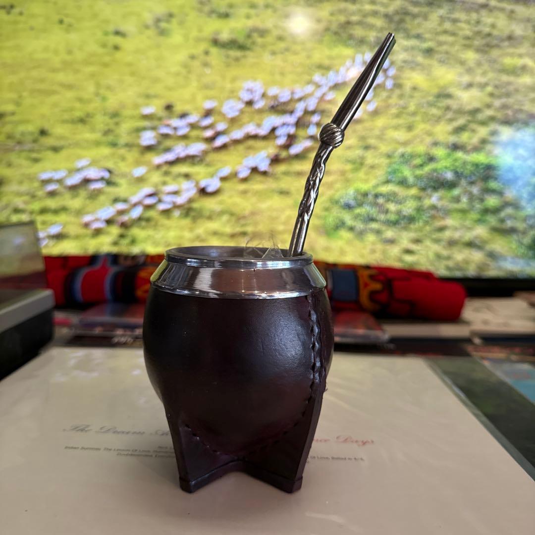 レザー製マテ茶カップとストロー