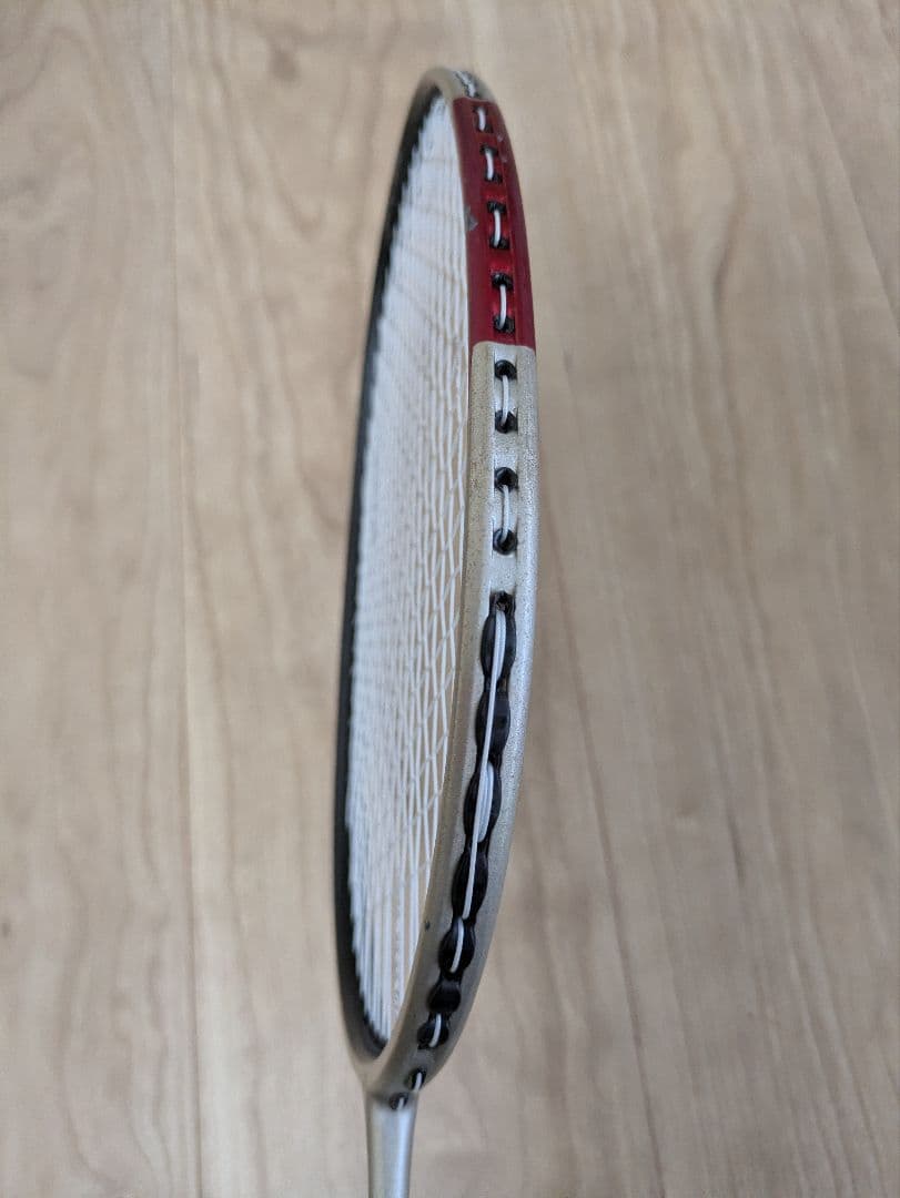 YONEX　MUSCLEPOWER80　ヒビあり　バドミントンラケット