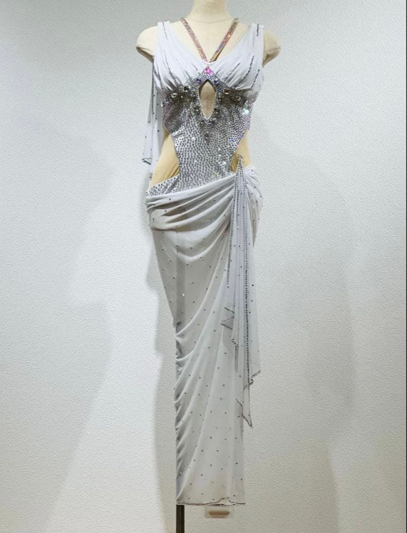 K*u様 ラテンドレス ホワイト MからL