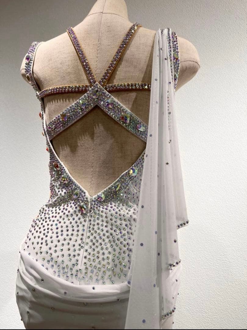 K*u様 ラテンドレス ホワイト MからL