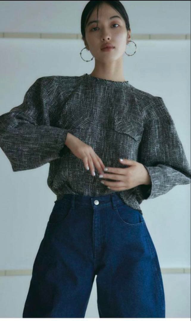 meer. TWEED PULLOVER ミックスチャコール