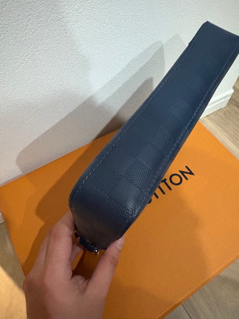 写真追加　ルイヴィトン　トリオメッセンジャー