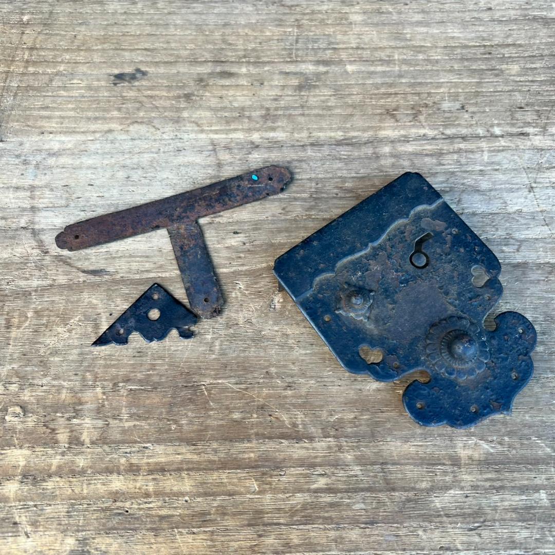 【旧家より】　桐箪笥　年代物　使用感・痛み・金具破損あり　【たのメル便♪】