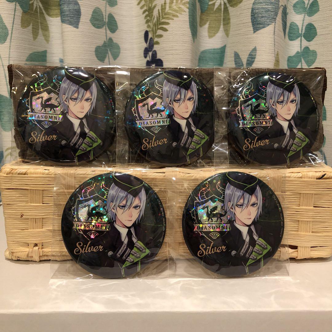 ツイステッドワンダーランド ツイステ 物語のはじまり 寮服 缶バッジ シルバー