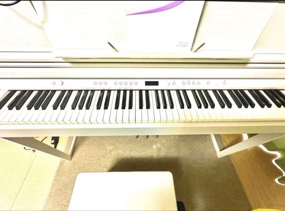 タイムセール 限界値下！美品Roland 電子ピアノ ホワイトLX70