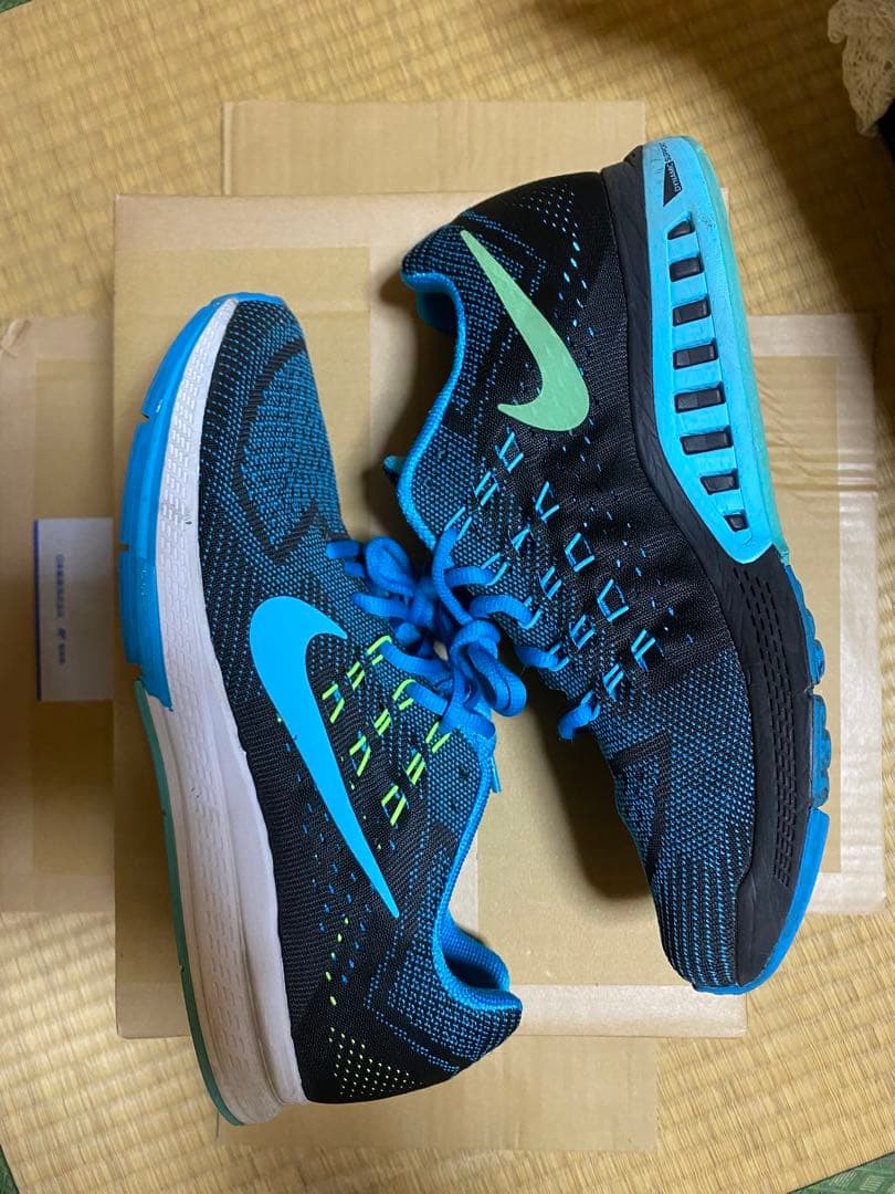 ナイキ　エアズームストラクチャー18 ブルー