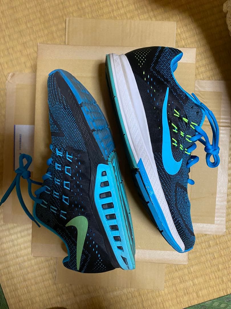 ナイキ　エアズームストラクチャー18 ブルー