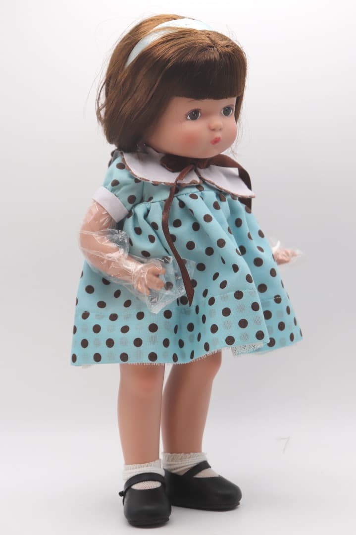 プリティー・リトル・パッツィー 水玉模様ドレスの人形 31cm