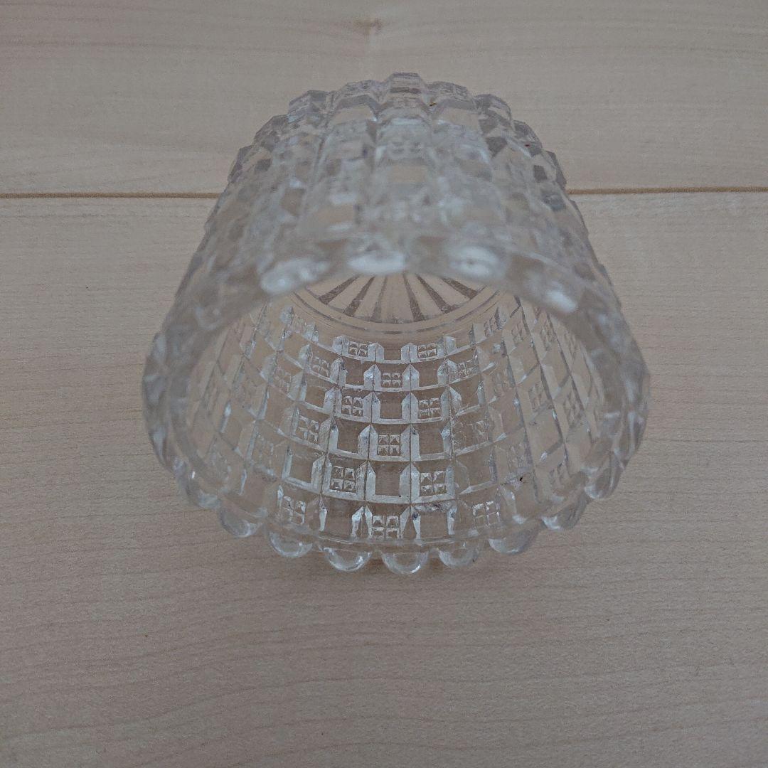 キャンディポット　シュガーポット　ボンボン入れ　プレスガラス　蓋物