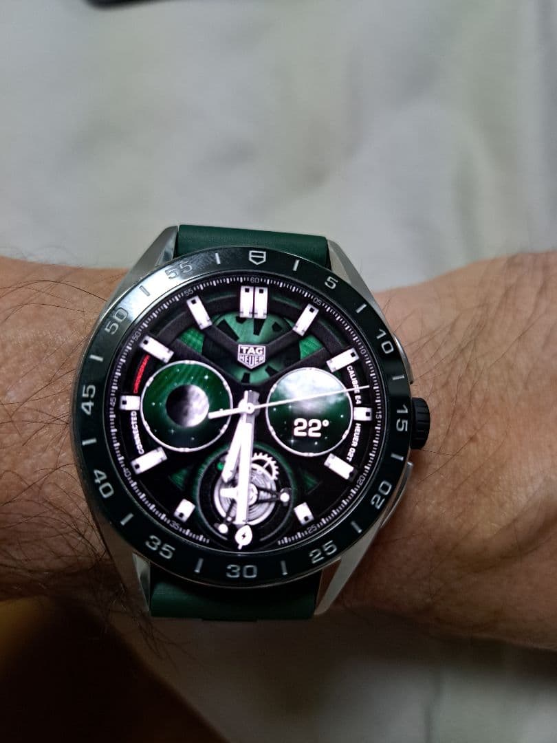 TAG Heuer Connected 腕時計 グリーン