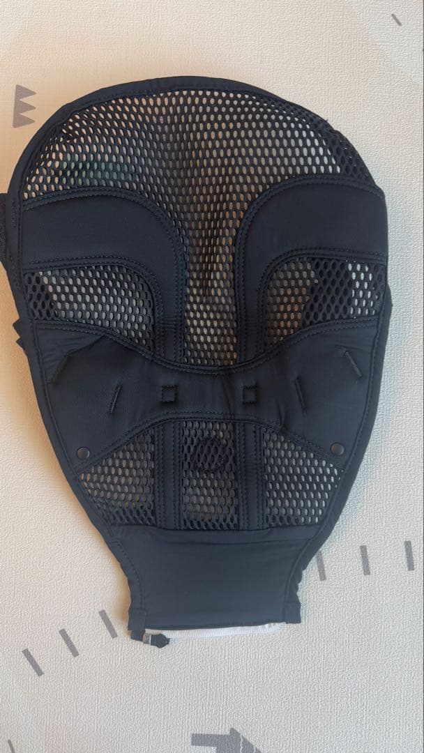 AIRBUGGY エアバギー 抱っこ紐 ブラック 未使用 箱 説明書付